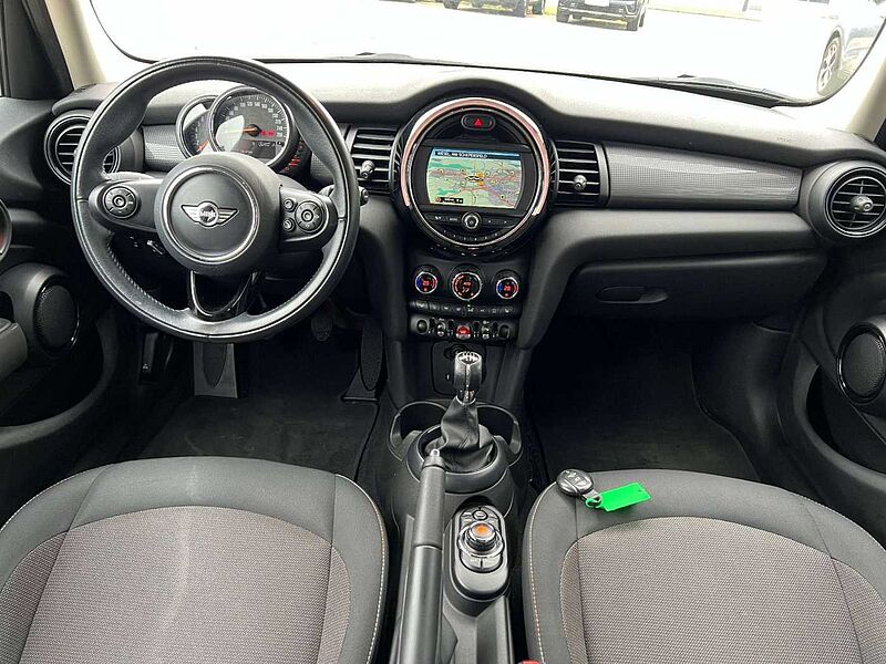 MINI Cooper Mini 5-trg. Cooper Navi AWR