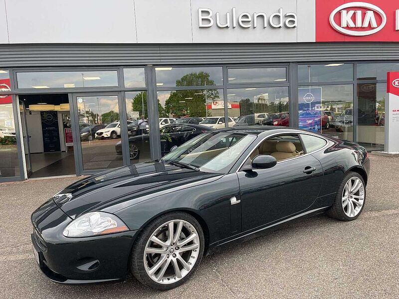 Jaguar XK 4.2 Coupe 1. Hand -Deutsches Fahrzeug-