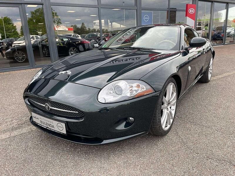 Jaguar XK 4.2 Coupe 1. Hand -Deutsches Fahrzeug-