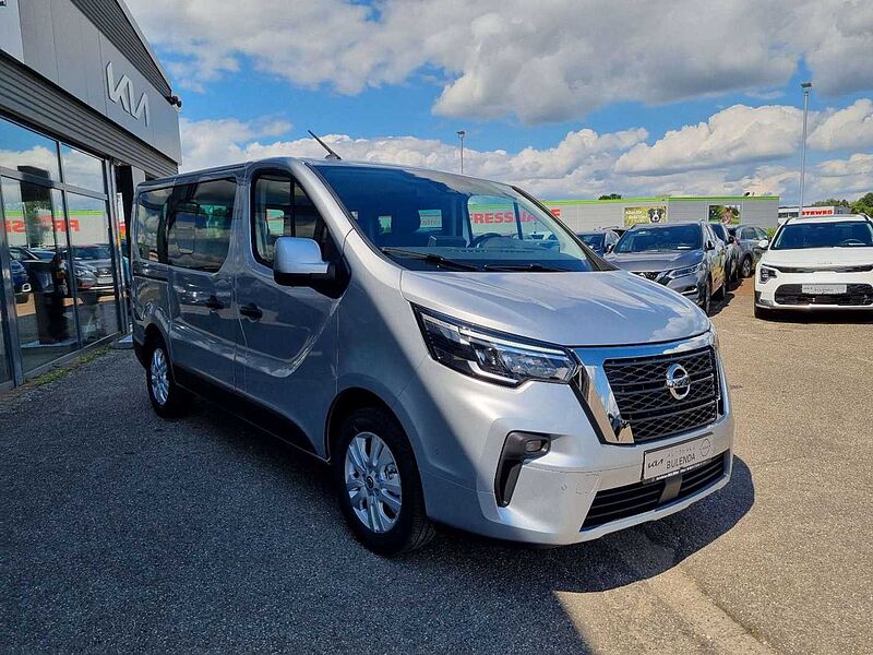 Nissan Primastar Kombi L1H1 2,8t Tekna 8-Sitzer