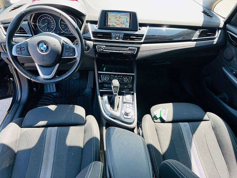 BMW 218 i Active Tourer Aut. Sport Line AHK abnehmbar