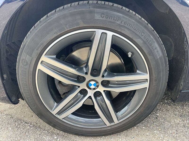 BMW 218 i Active Tourer Aut. Sport Line AHK abnehmbar