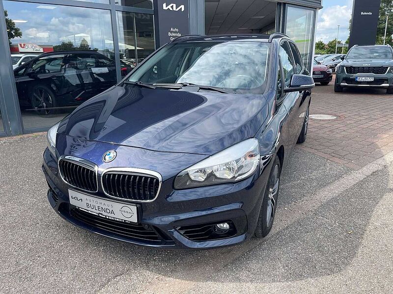 BMW 218 i Active Tourer Aut. Sport Line AHK abnehmbar