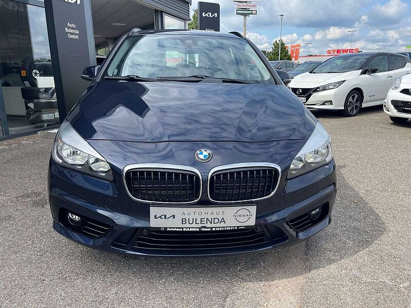 BMW 218 i Active Tourer Aut. Sport Line AHK abnehmbar