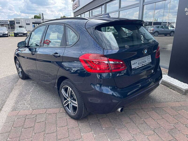 BMW 218 i Active Tourer Aut. Sport Line AHK abnehmbar