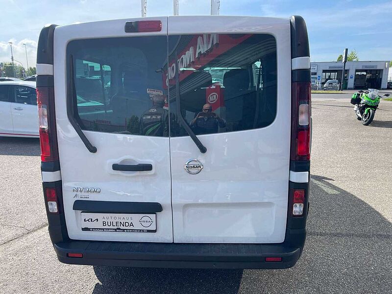 Nissan NV300 Kombi L2H1 9 Sitzer Automatik NAVI AWR