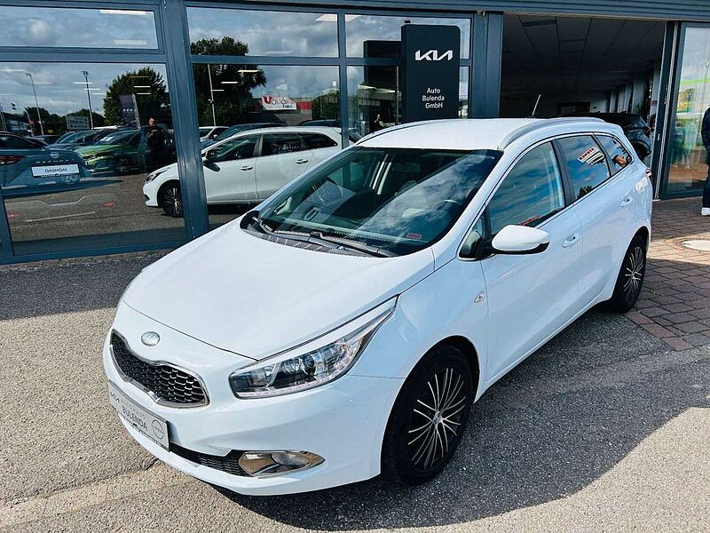 Kia Ceed SW / cee'd SW Ceed Sportswagon Dream Team 1.4 NAVI