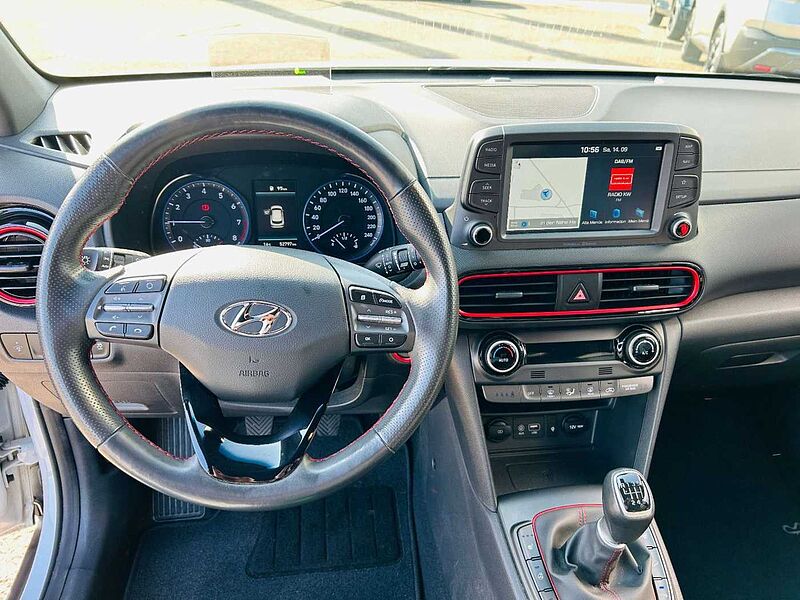 Hyundai KONA YES! Plus 2WD NAVI AWR HUD