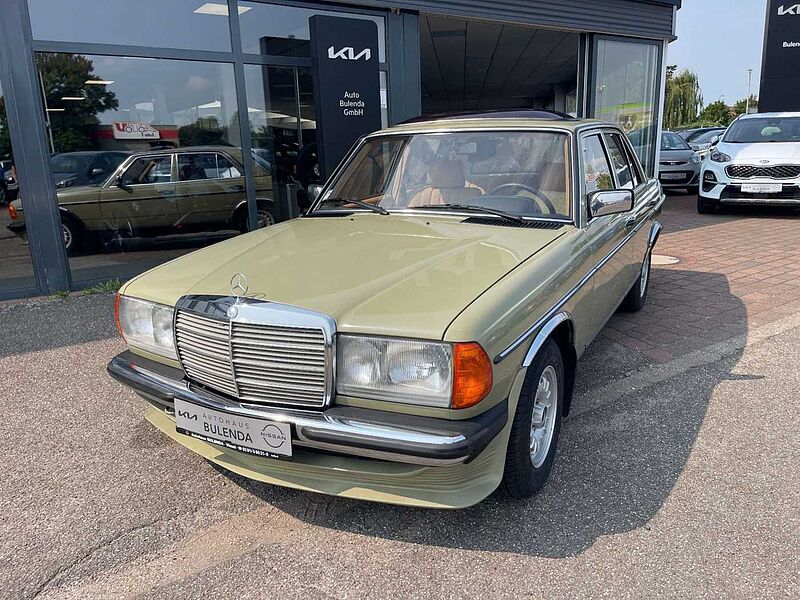 Mercedes-Benz 200