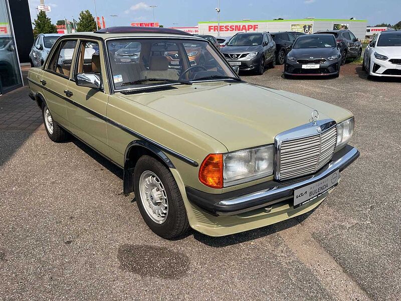 Mercedes-Benz 200