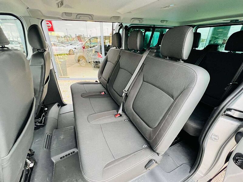 Nissan NV300 Kombi L2H1 2,9t PREMIUM Navi 9 Sitze