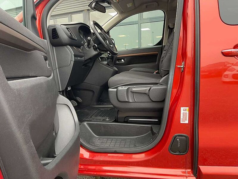 Toyota Proace Verso 2.0D L1 Team 8 Sitzer Navi Kamera