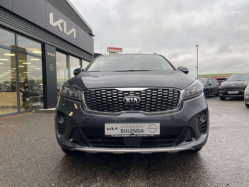 Kia Sorento 2.2D AT8 AWD Platinum Pano 7Sitzer