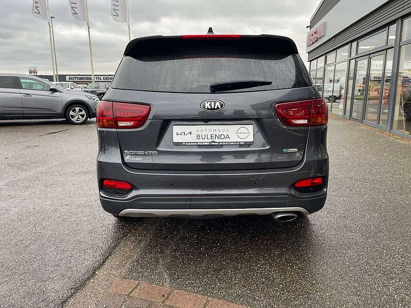 Kia Sorento 2.2D AT8 AWD Platinum Pano 7Sitzer