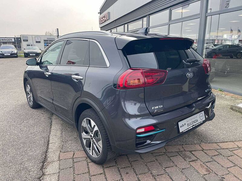 Kia Niro e-Niro 64 kwh Spirit Leder Allwetterreifen