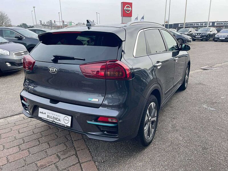 Kia Niro e-Niro 64 kwh Spirit Leder Allwetterreifen