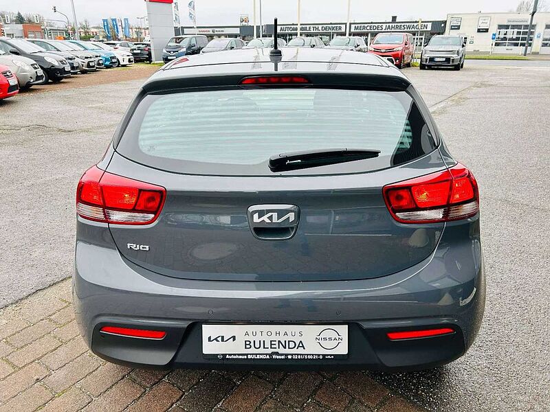 Kia Rio Edition 1.2 Edition 7 Em Sommer-/Winterräder