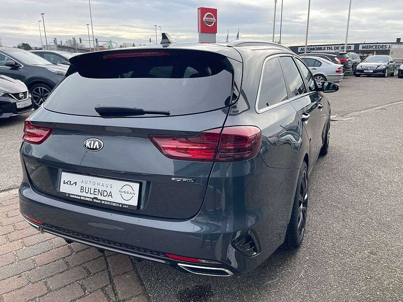 Kia Ceed SW / cee'd SW Ceed_SW GT-Line 1,6 CRDI Automatik PANO AHK